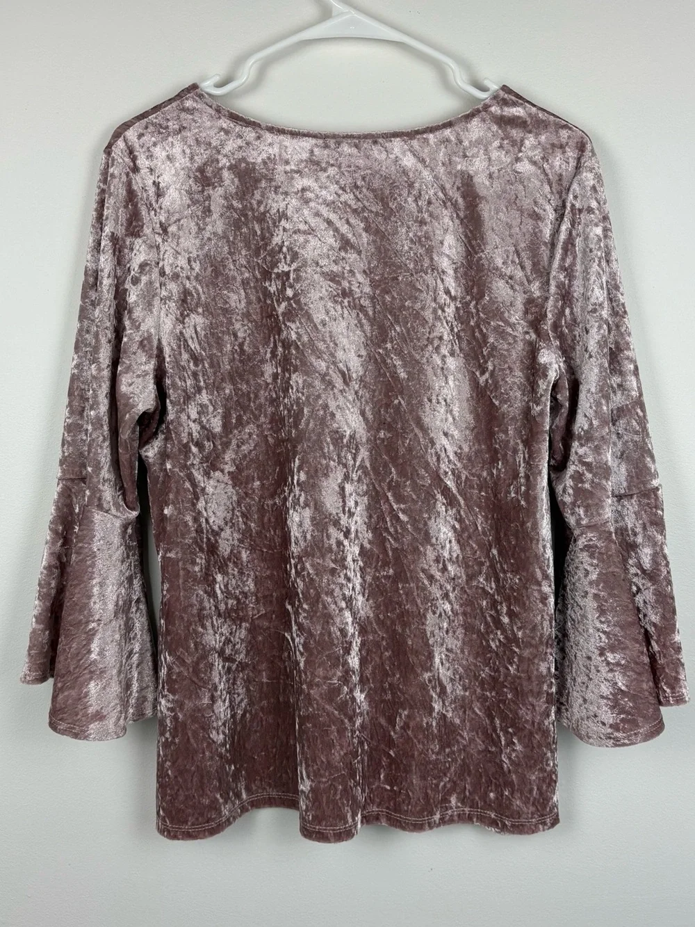 Crushed Velvet V-Neck Bell Sleeve Tunic in Dusty Rose Bell Sleeves Faircore Whim - Picture 4 of 6